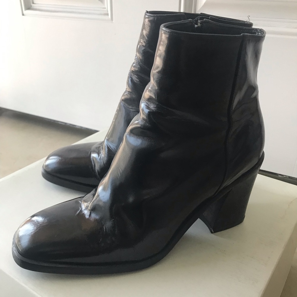 Silvia Catucci / Black Patent Short Boots